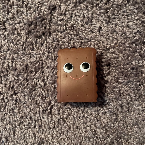 Kidrobot Yummy World Ice Cream Sandwich Figure Toy - Picture 1 of 3